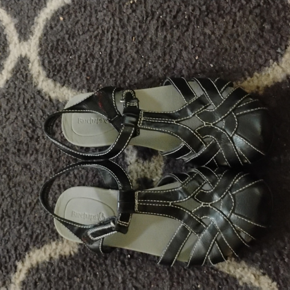 Bare Trap Black Sandals Size 6 medium